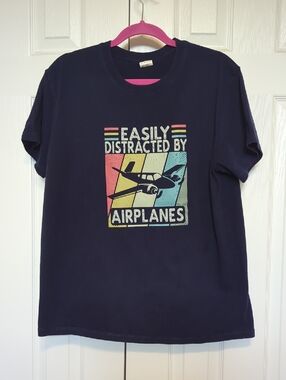 Navy Graphic Tee Shirt Size L